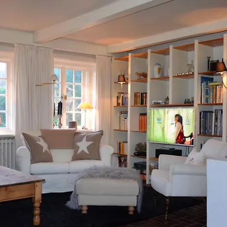 Friesenhaus Hideaway Hues * Morsum
