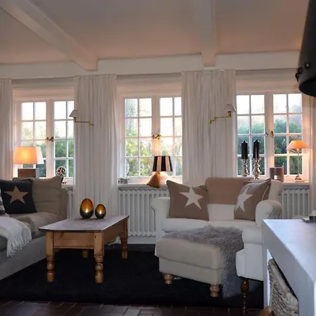 Friesenhaus Hideaway Hues Nyaraló