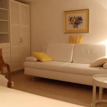 Friesenhaus Hideaway Hues *