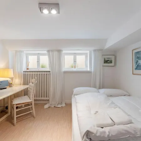 Friesenhaus Hideaway Hues *